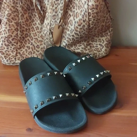 Valentino Garavani Black Rockstud Slides Sz 43 (Mens US10) USED - Picture 12 of 16